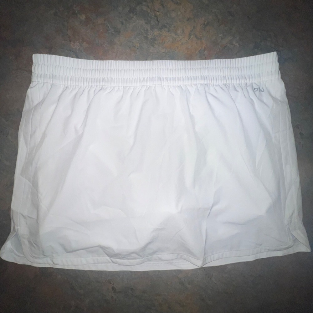 DSG Women's Mid-Rise Stride Skort With Built-In Short,‎ White, Medium